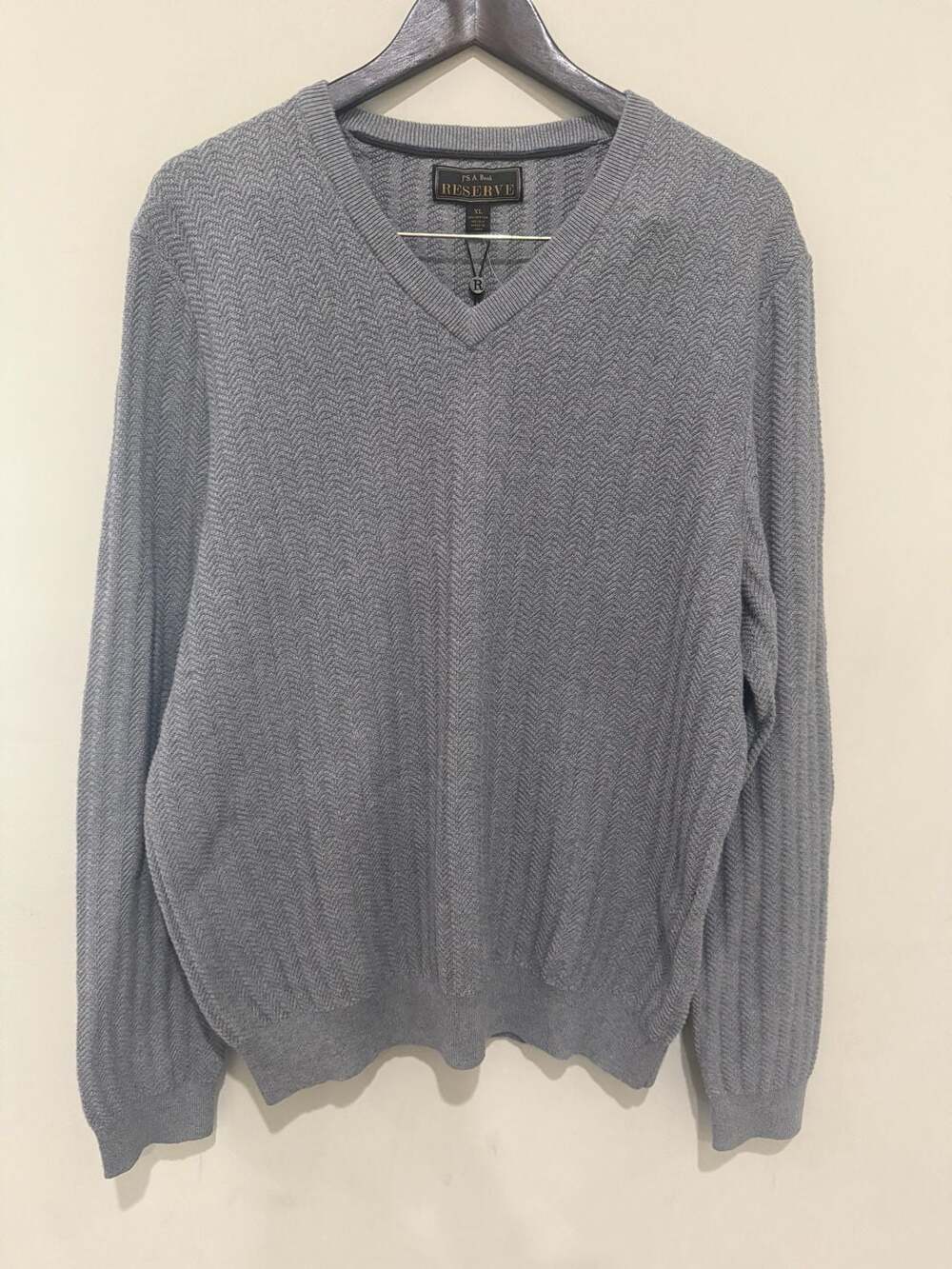 Jos. A. Bank Reserve V-Neck Sweater Size XL Gray Silk Blend